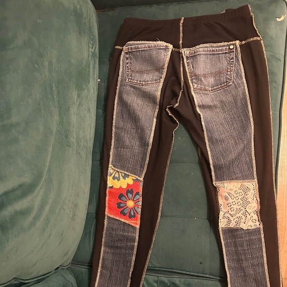 Styles Ever after women’s jeans - Picture 3 of 5